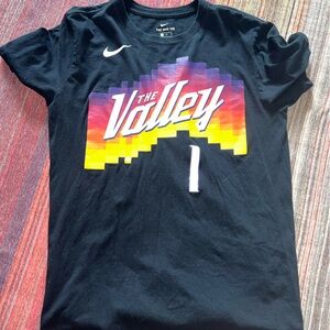 Size Medium Nike tee shirt The Valley Booker